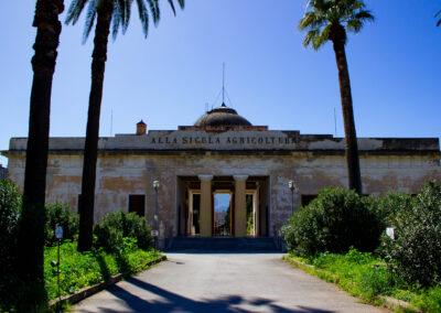 Facciata Istituto Agrario di Villa Castelnuovo a Palermo